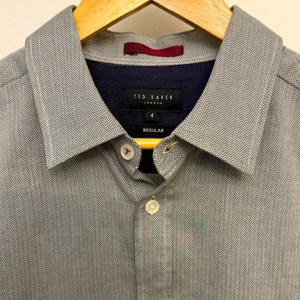 Ted Baker London Gray/Green 100% Cotton Herringbone Button-Down Shirt - Picture 2 of 8